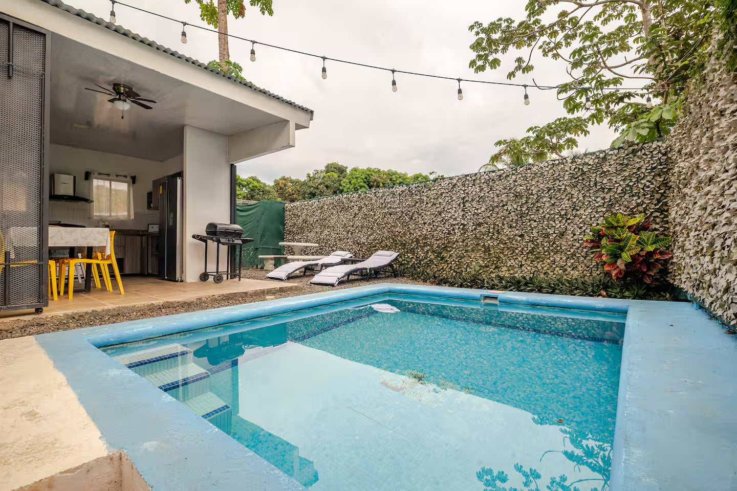 Villa #6 Congo